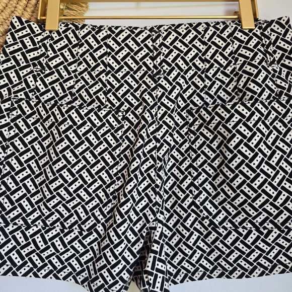Anthropologie NEW Maeve The Colette Black & White Geometric Shorts SZ 28 6 Mod - Picture 6 of 8